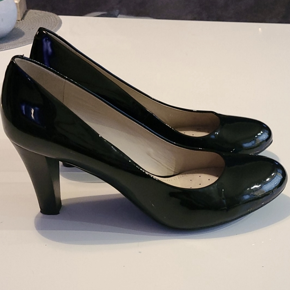 Geox Mariele Black Patent Leather Pumps Size 9